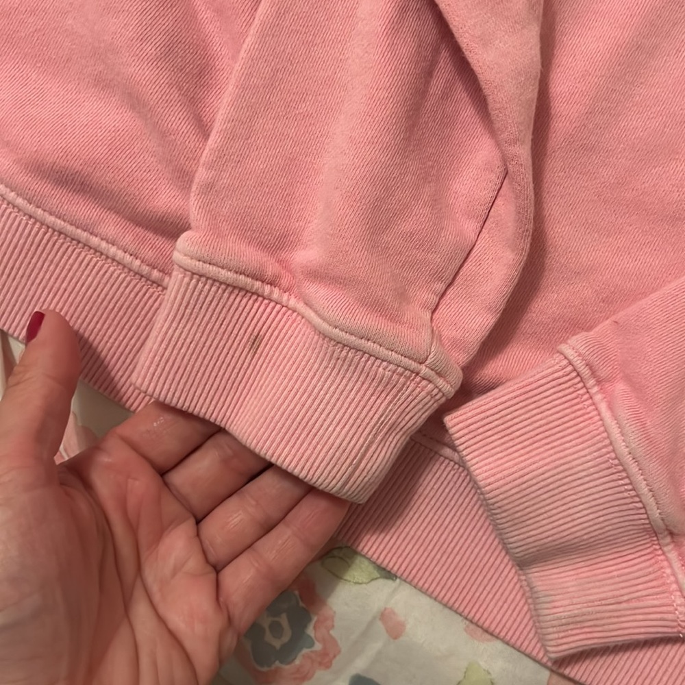 Pink vineyard vines pullover - Picture 4 of 4